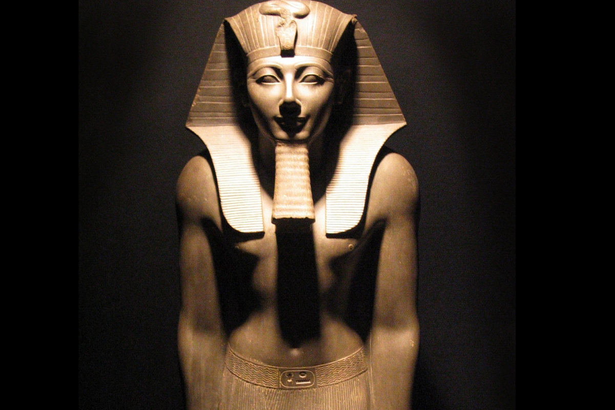 Тутмос 3 2 исторических факта. Фараон тутмос 3 статуя. Тутмос 3 завоевания. Тутмос сын Аменхотепа 3.
