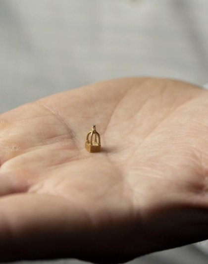 Phoenician Electrum earring discovered in Old Jerusalem